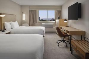 Standard Queen Room with Two Queen Beds room in Hilton Garden Inn San Francisco Airport/Burlingame