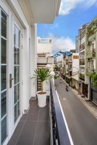 Lotus Hotel Nguyễn Phi Khanh Q1