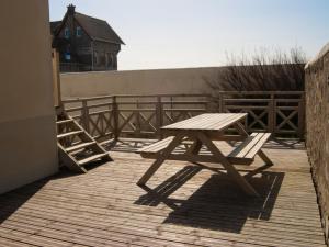 Appartements Triplex de standing a Ambleteuse avec terrasse, parking et Wifi - FR-1-376-26 : photos des chambres