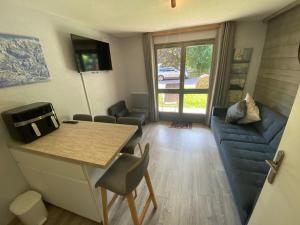 Studio cosy près du domaine skiable avec parking - FR-1-693-111