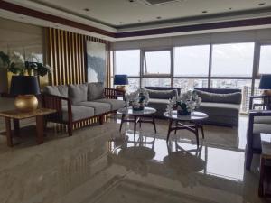 2br Condo Coast Residence near MOA NAIA Ayala WTC