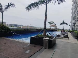 2br Condo Coast Residence near MOA NAIA Ayala WTC