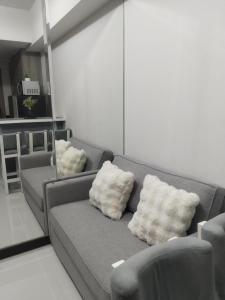 2br Condo Coast Residence near MOA NAIA Ayala WTC