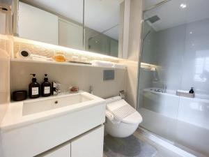 Upscale Living 1BR - Ultra Fast WiFi - Phrom Phong