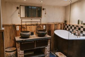 La Petite Foret Cottage in Brussels Countryside