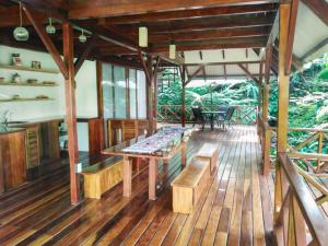 Villa Colibri - Secluded Jungle Villa - Short Stroll to Beach, Shops & Restaurants