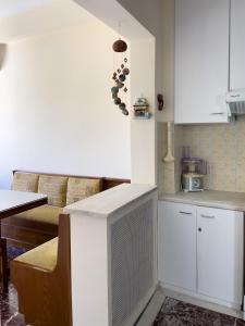 The Observatory 2BR with Acropolis View by JJ Hospitality