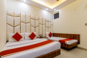 Hotel Star Dx by P K Residency