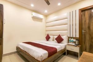 Hotel Star Dx by P K Residency