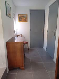 Maisons de vacances Maison en campagne style western : photos des chambres