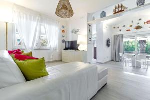 CASAVIVA - Villa con piscina privata a Stintino