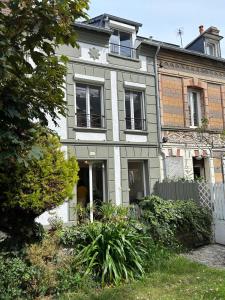 Maisons de vacances Le Muguet - Central - Proche plage : Maison 3 Chambres