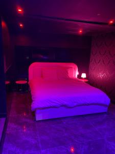 Appartements La Suite Marylin, Loft de 90m2 avec Sauna et Jacuzzi : photos des chambres