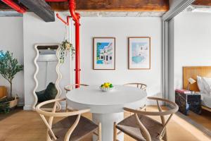 Quirky Loft by Sydney Dreams