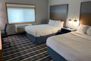 Queen Room with Two Queen Beds - Non-Smoking/Pet Friendly room in AmericInn by Wyndham Chanhassen