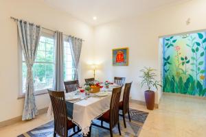 Alaya Stays 3 BHK Pet friendly with Pvt Pool - Daffodil