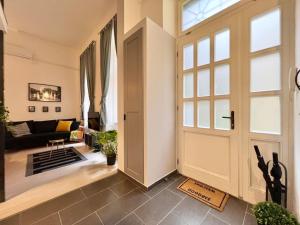 Best Location up to 6 guests