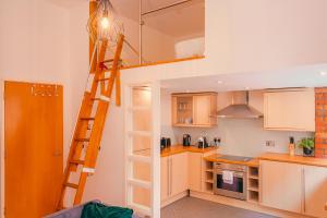 Chic Georgian flat in Central Manchester