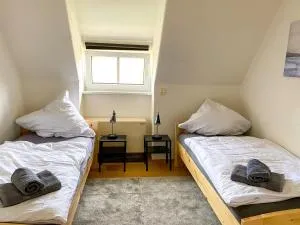 Monteurwohnungen Wiednitz, Einzelbetten, Küche, Parkplatz - Wiednitz