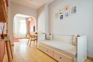 Fabulous 2BR 3AC 2 Min to Metro - Baysungur D4