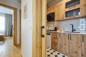 Fabulous 2BR 3AC 2 Min to Metro - Baysungur D4