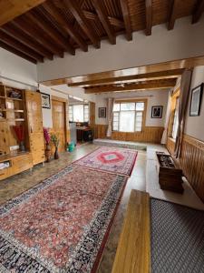 Milarepa home stay