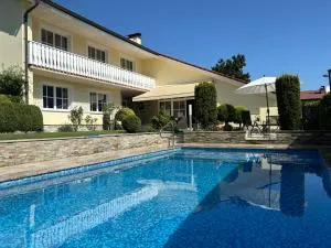 Luxury-Suites Traunsee - 特劳恩基兴