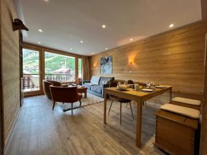 Appartement moderne avec balcon, WiFi et cuisine équipée - FR-1-694-168
