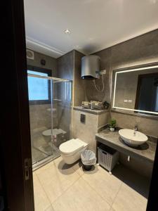 شقه فندقيه فاخره ابراج Zed Tower الشيخ زايد