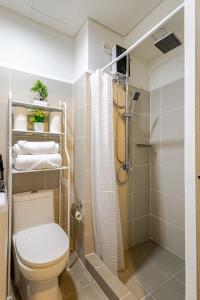 The Prestige Bayview with Balcony