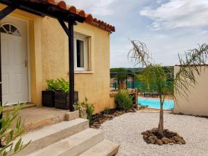Villas Villa Palmera - Classee 3 etoiles - Grand confort, calme, et magnifique vue degagee : photos des chambres