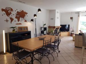 Villas Villa Palmera - Classee 3 etoiles - Grand confort, calme, et magnifique vue degagee : photos des chambres