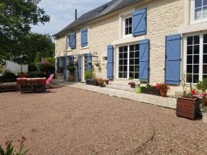 B&B / Chambres d'hotes Chambre d'hotes Chez Leon pour 1 a 4 personnes : photos des chambres
