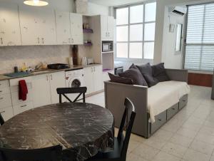 A 5 mn de la plage - 3hvězdičkové hotely ve městě Netanja