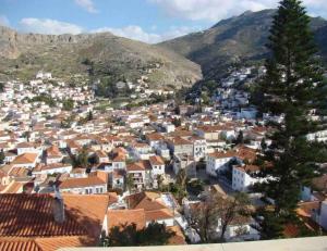 Cheerful 2-bedroom villa with gorgeous terraces