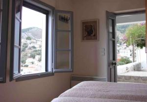 Cheerful 2-bedroom villa with gorgeous terraces