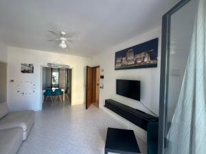 Beach House Holiday Apartments