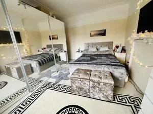 GerrardsCross-Sleeps4-Parking-PetFriendly-Wembley - Hedgerley