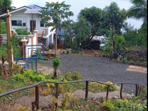 Soul Shine Beach House Cozy Studio with Wi-Fi