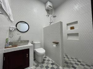 Rai Wood Carver and Homestay