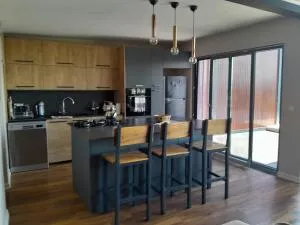 Ağvaya 8 km uzaklıkta havuzlu villa - Kerpe