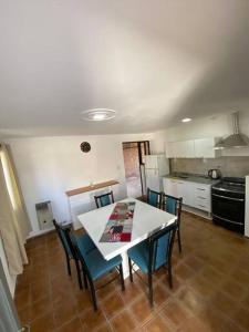 alquier de casa 2 dormitorios en mendoza