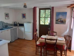 Maisons de vacances Le moulin de la voute : photos des chambres