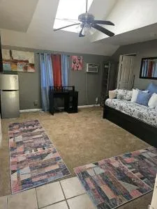 Cozy Tiny Home! - 伍德兰