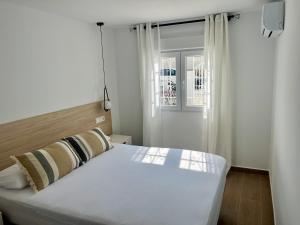 Apartamentos Perseo Albir