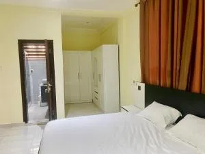 SMK Luxury Apartments Ho - Kodjobi