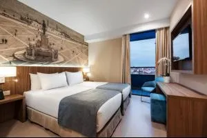 Montaj Holidays Lisbon - 克洛伊奥斯