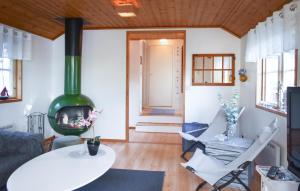 Nice Home In Ronneby With Wifi