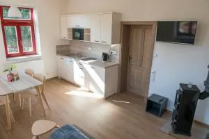 Apartmány Tři Oříšky - Lomnice nad Popelkou - Svojek