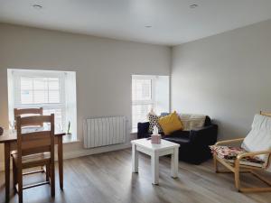 Modern town centre apartment